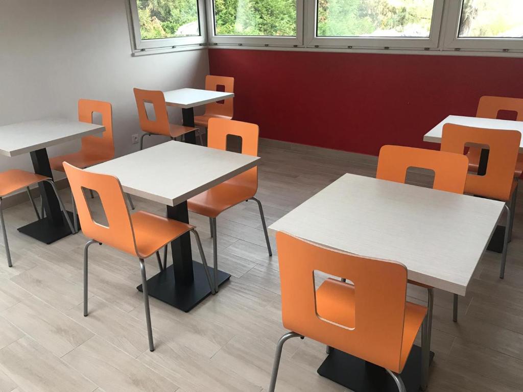 Restaurace v ubytování Première Classe Reims Ouest - Tinqueux