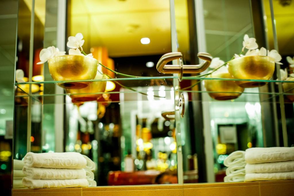 Boutiquehotel Das Tyrol - Resim 41