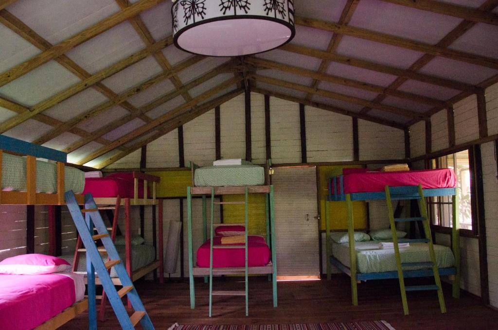 Palanda nebo palandy na pokoji v ubytování Aventura Rincon Ecolodge