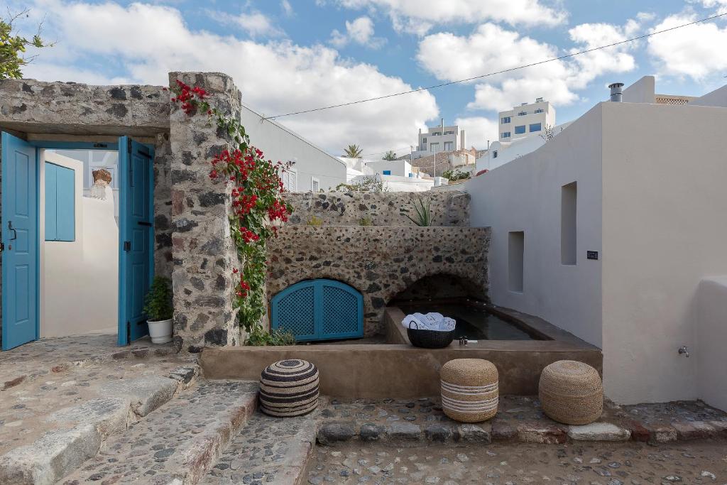 Foto de la galeria de Alluvial Santorini Suites a Mesariá