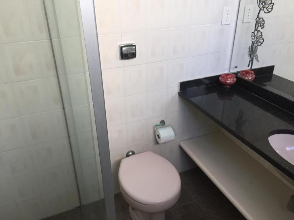  APARTAMENTO GUARUJA PITANGUEIRAS 40M DA PRAIA