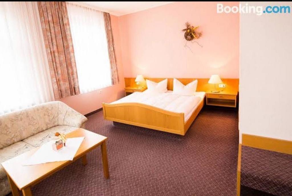 Hotel Goldenes Schiff - Housity