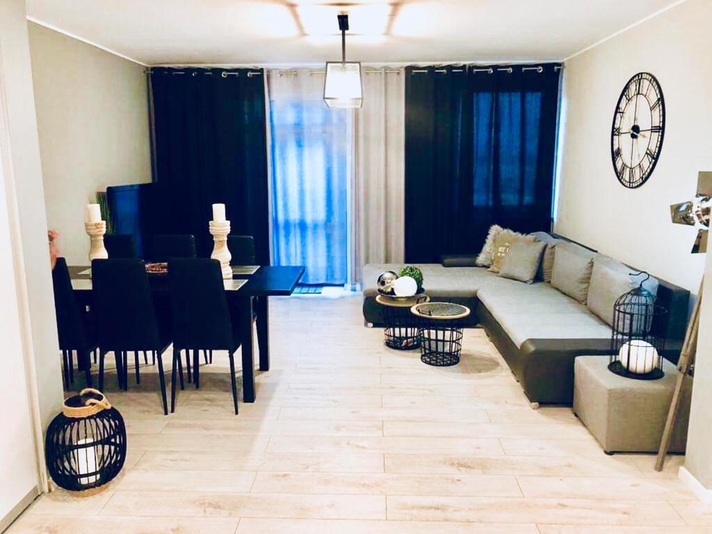 Posedenie v ubytovaní Apartament SONIA