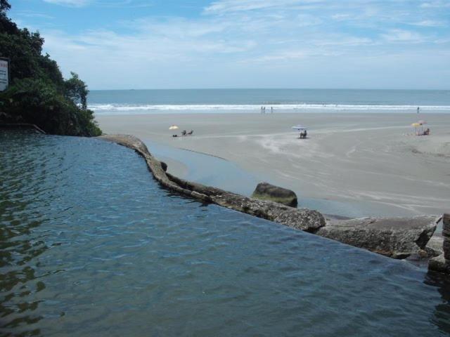  Enseada- 01 DMT próx à praia