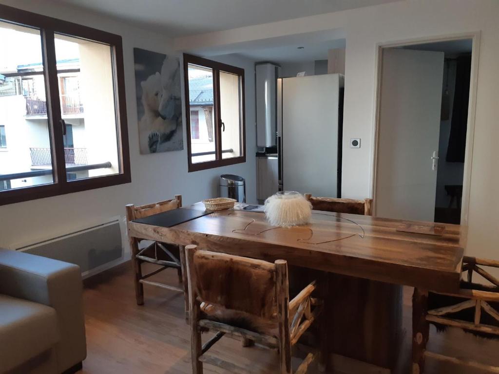Le Grizzly Luxe Location - One-Bedroom Apartment