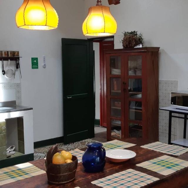 Kuchyň nebo kuchyňský kout v ubytování Cedron Hostel