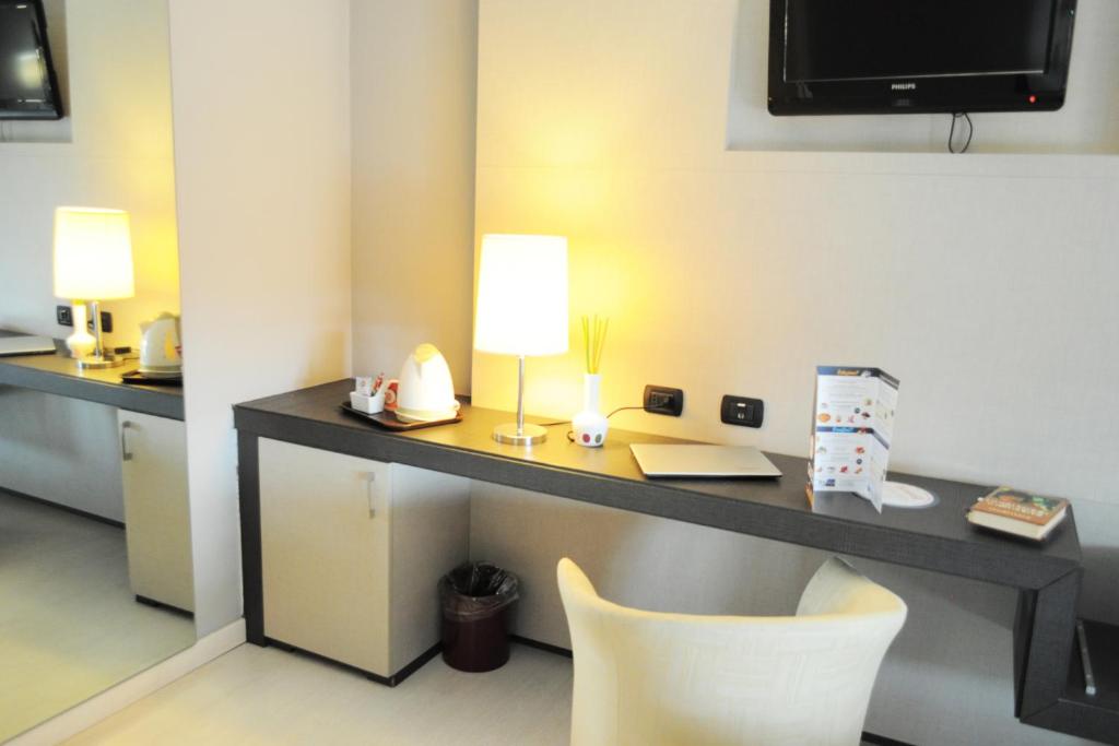 Hotel Maggiore - Resim 44