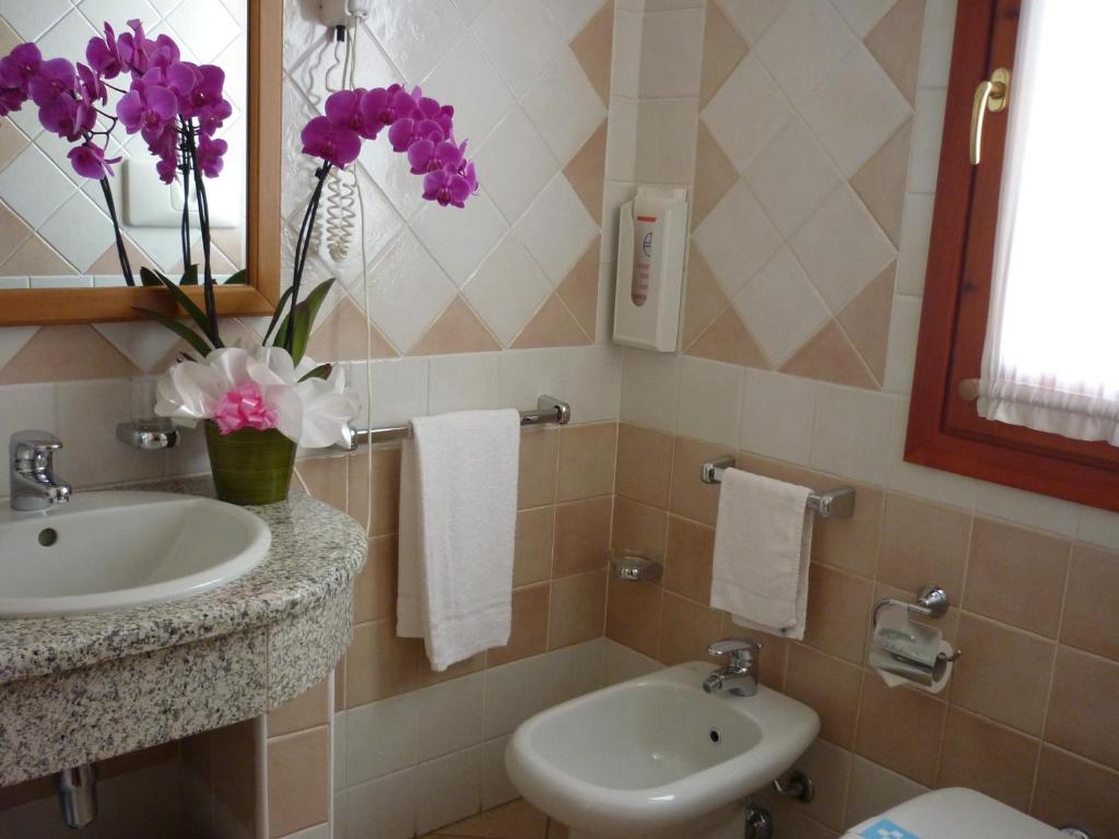 Le Anfore Hotel - 12