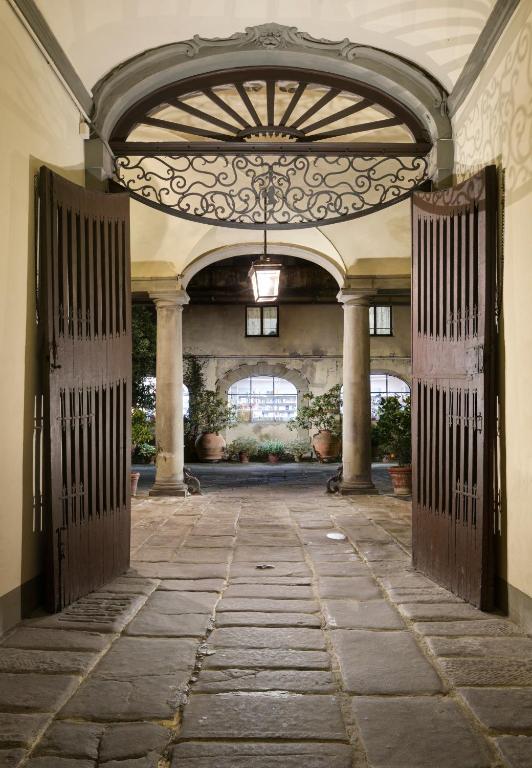 Palazzo Niccolini al Duomo Residenza D'Epoca - Resim 43