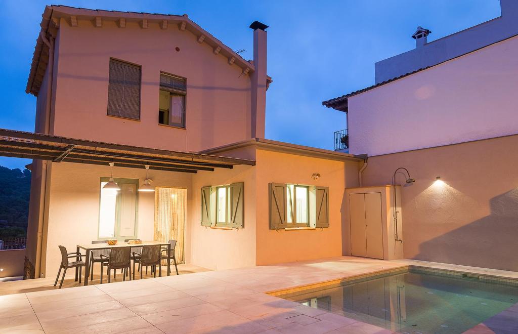 Bazén v ubytování CASA DEL PI nebo v jeho okolí