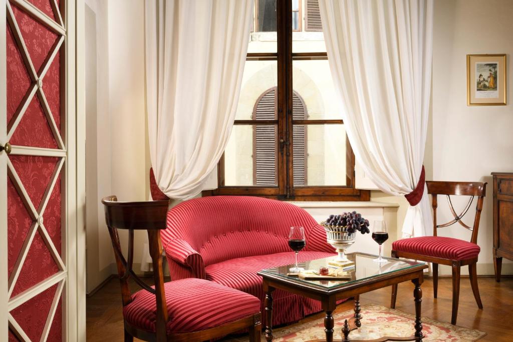 Posezení v ubytování Palazzo Niccolini al Duomo Residenza D'Epoca