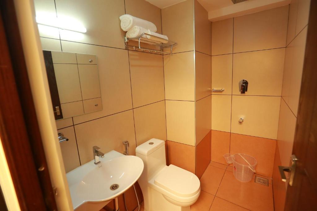 Koupelna v ubytování The Crescent Suites