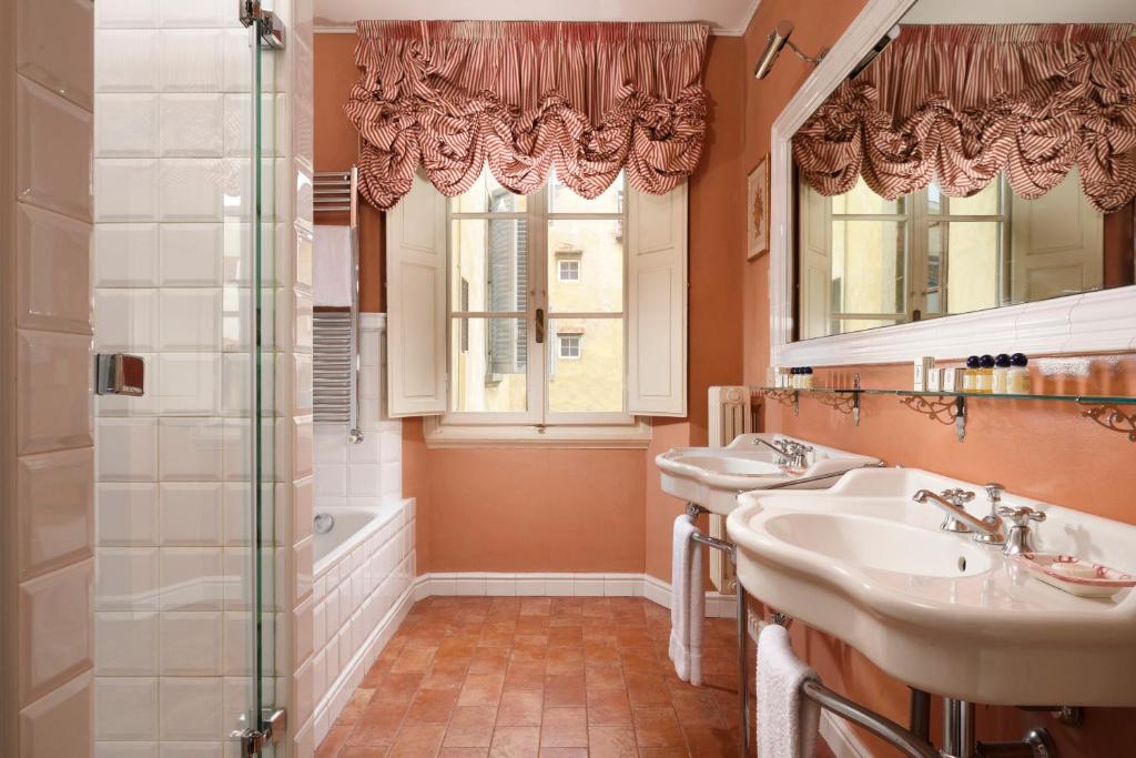 Palazzo Niccolini al Duomo Residenza D'Epoca - Resim 20