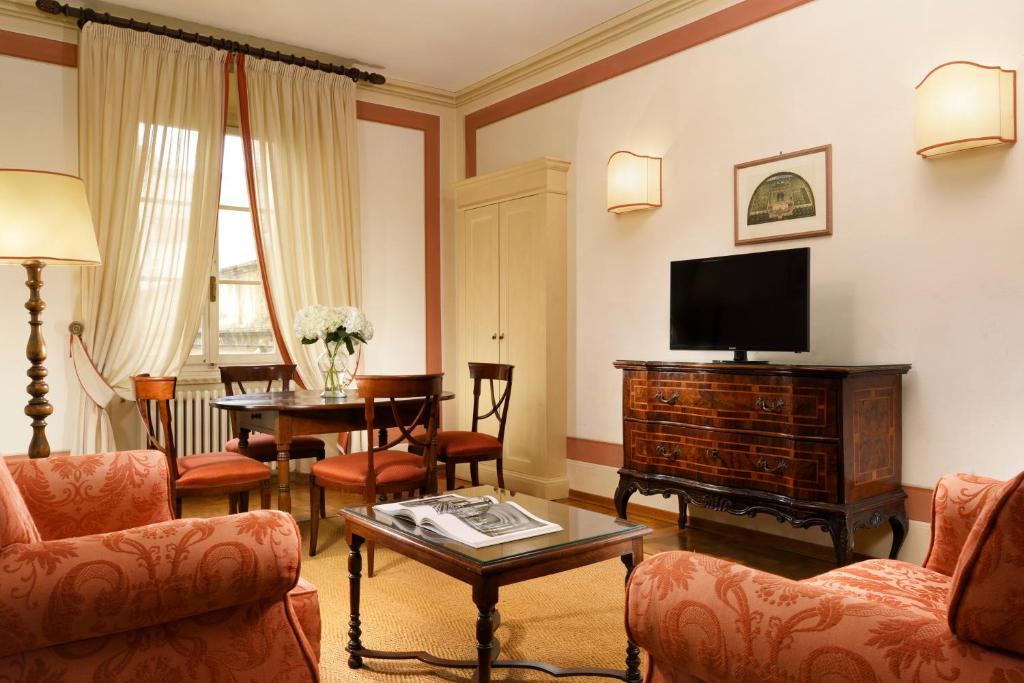 Palazzo Niccolini al Duomo Residenza D'Epoca - Resim 21