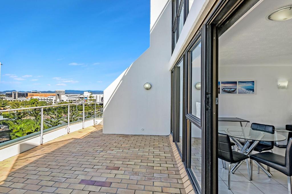 Broadbeach Travel Inn Apartments - 一居室公寓 - 阁楼