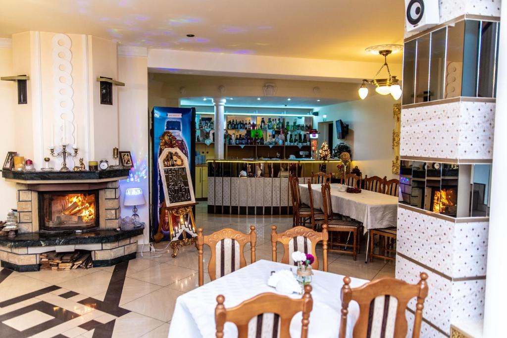 Restaurace v ubytování Hotel Artur