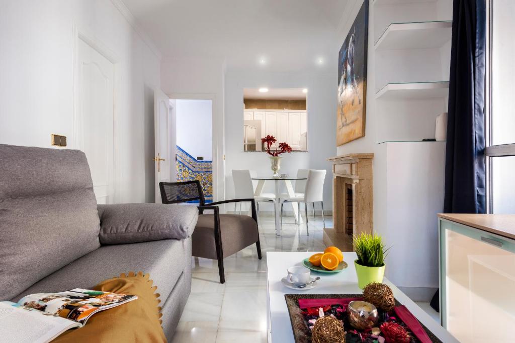 Lux Home - Sierpes Terrace - Housity