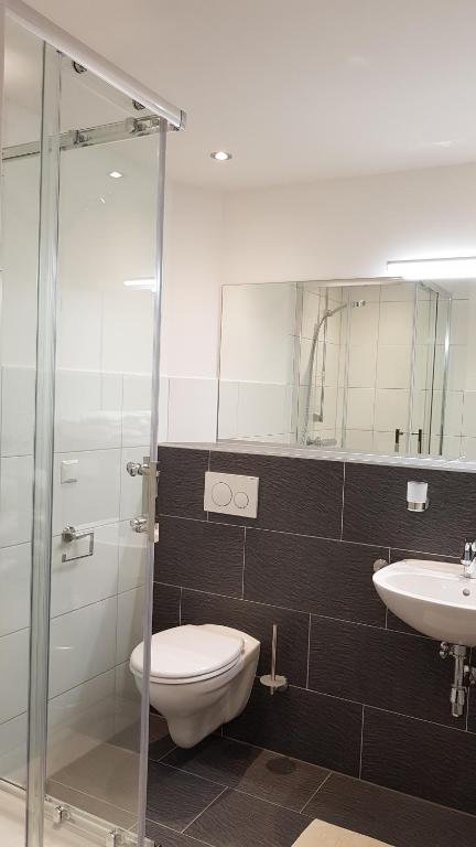 Koupelna v ubytování KM Hotel Murtal