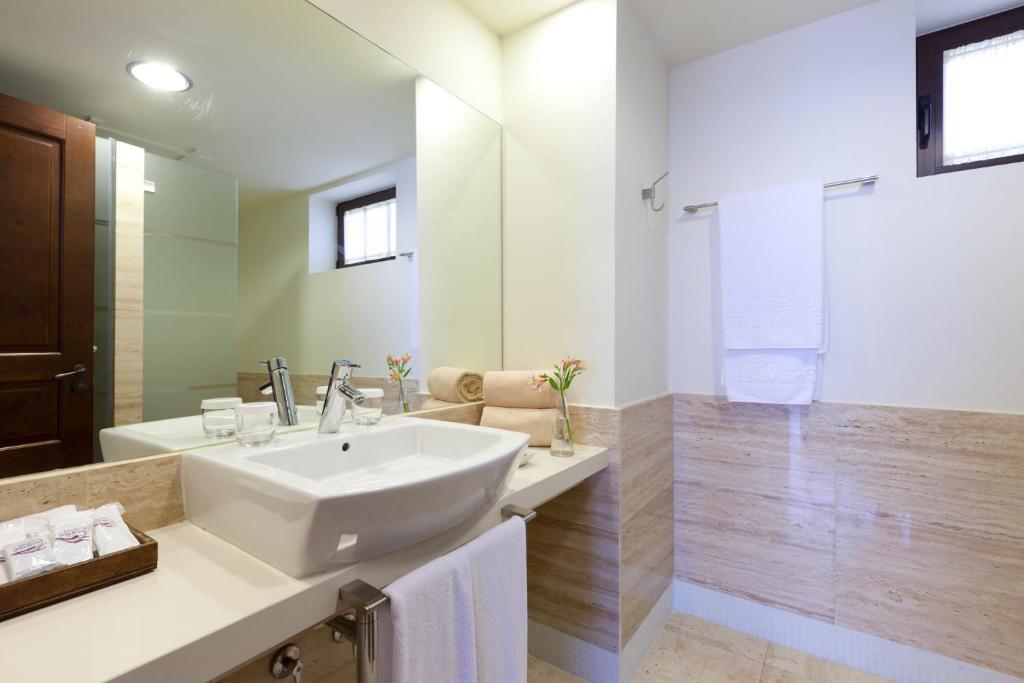 Koupelna v ubytování Hotel Suite Villa Maria