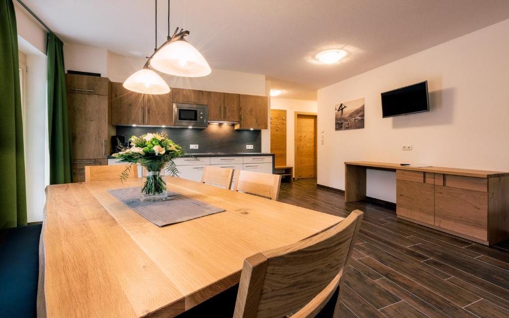 Kuchyňa alebo kuchynka v ubytovaní Appartements Alexander