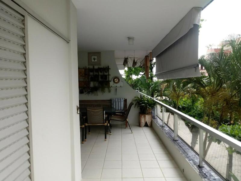  Apto 3 dorms -Guarujá -Enseada 6 pessoas