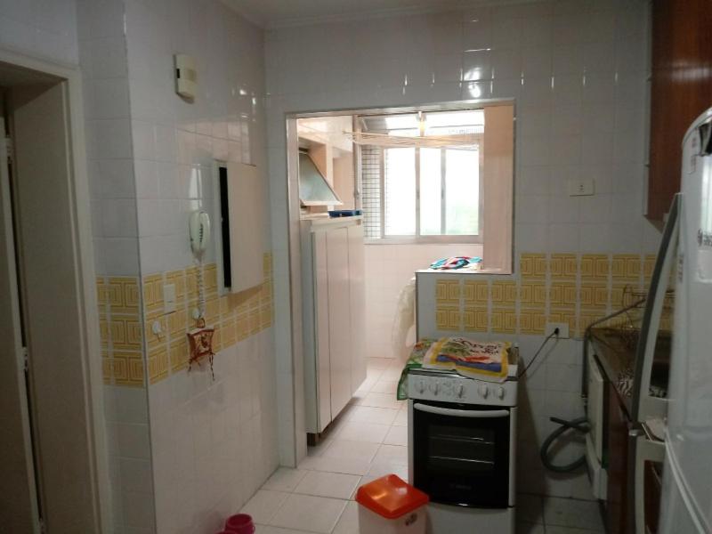  Apto 3 dorms -Guarujá -Enseada 6 pessoas