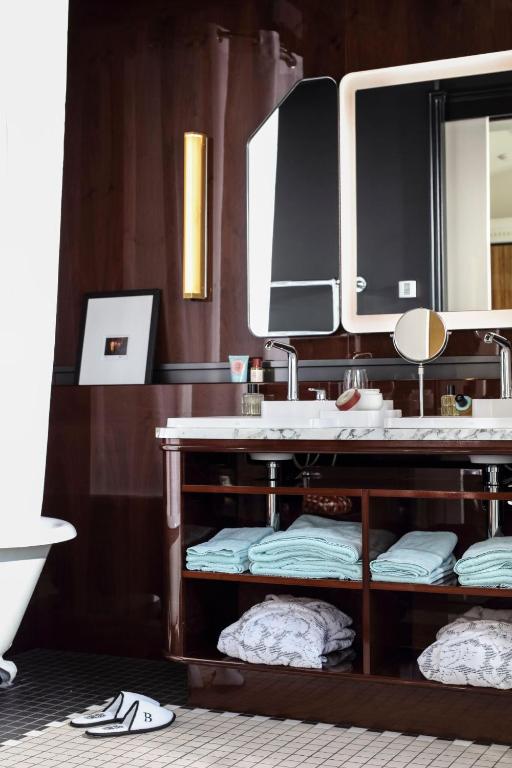 Hotel Les Bains Paris - Resim 45