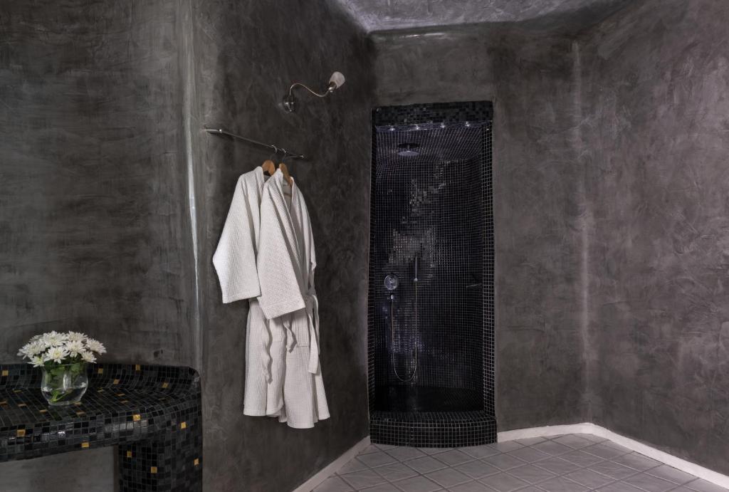 White Santorini - 14