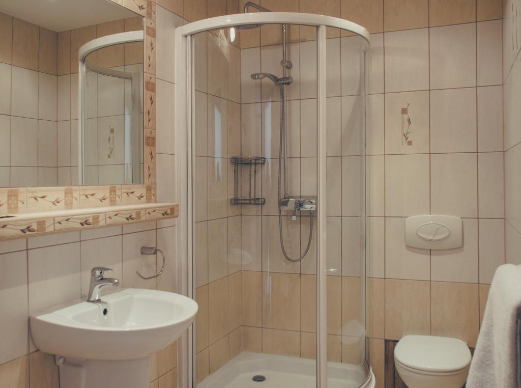 Koupelna v ubytování Hotel Dwa Księżyce