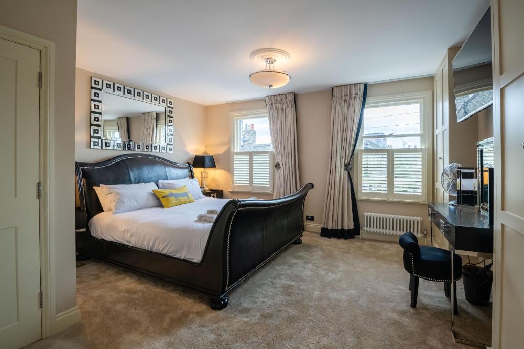 Immaculate Designer Home in Wandsworth