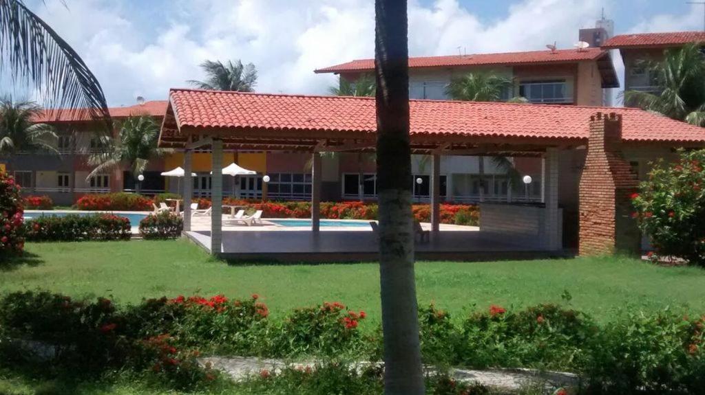 AP CONFORTAVEL NA PRAIA DO FUTURO FORTALEZA DE 150m 3 QUARTOS 2 SUITES PARA 12 PESSOAS