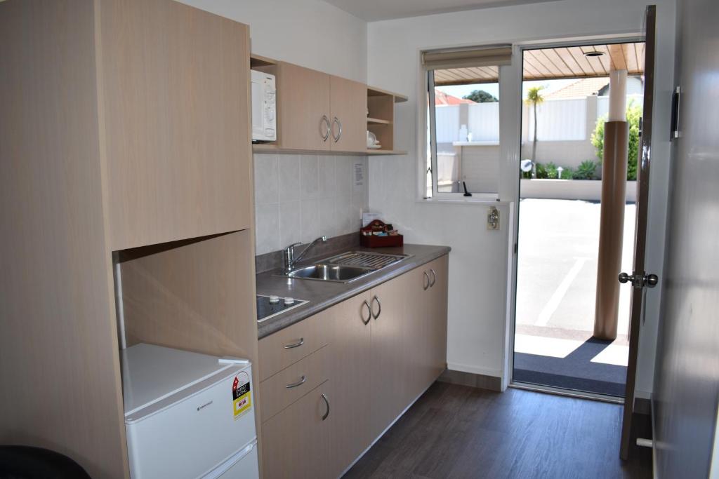 Baywatch Motor Inn - Resim 26