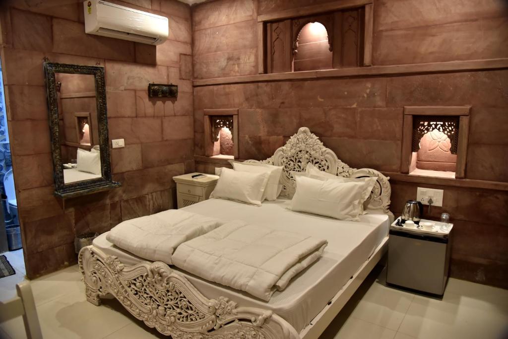 Dev Kothi - Boutique Heritage Stay - 