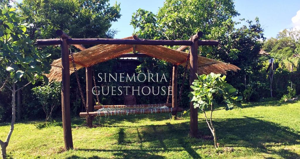 a sign for the entrance to the sinemuri guatemalan guest house at Sinemoria Guest House in Sinemorets