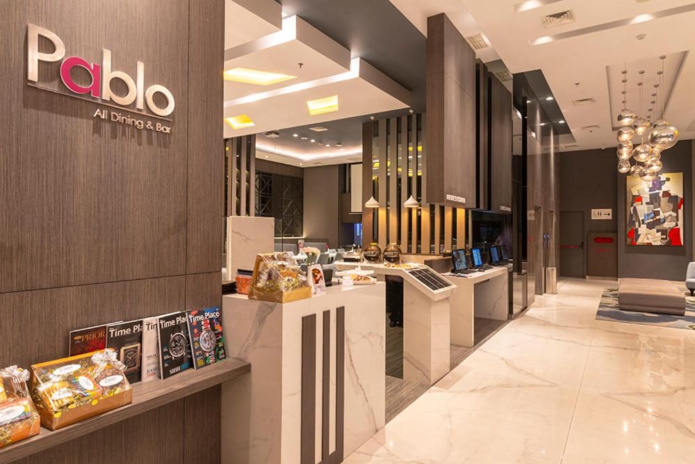 Jídlo v hotelu nebo okolí