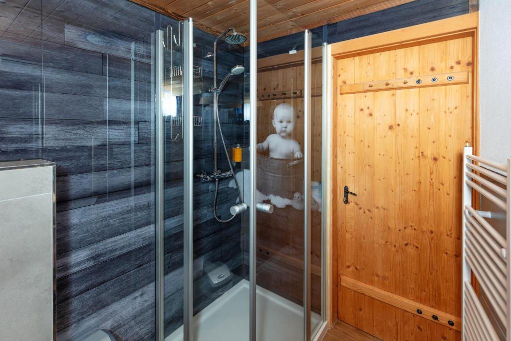Koupelna v ubytování Almresort Baumschlagerberg