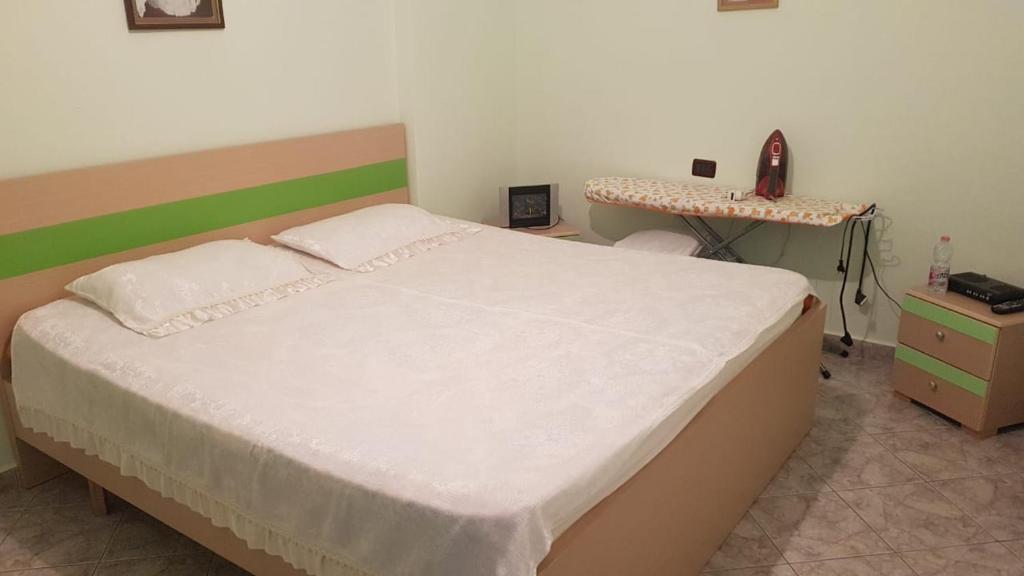 Cama ou camas em um quarto em Lungomare Apartment