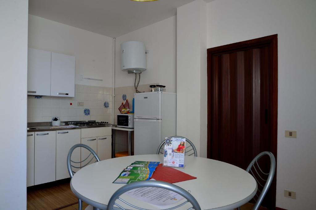 Kuchyňa alebo kuchynka v ubytovaní Aurora Residence