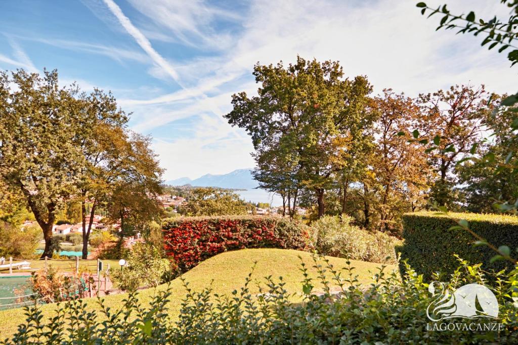 Vonkajšia záhrada v ubytovaní Vista Lago