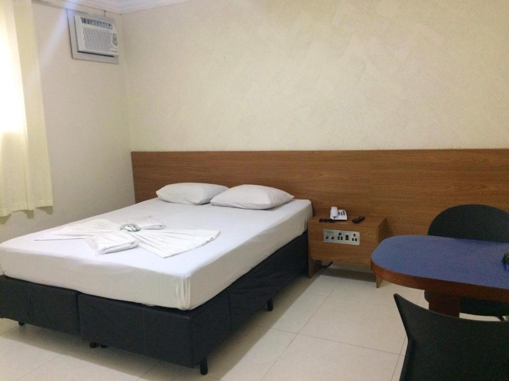  Rouge Hotel