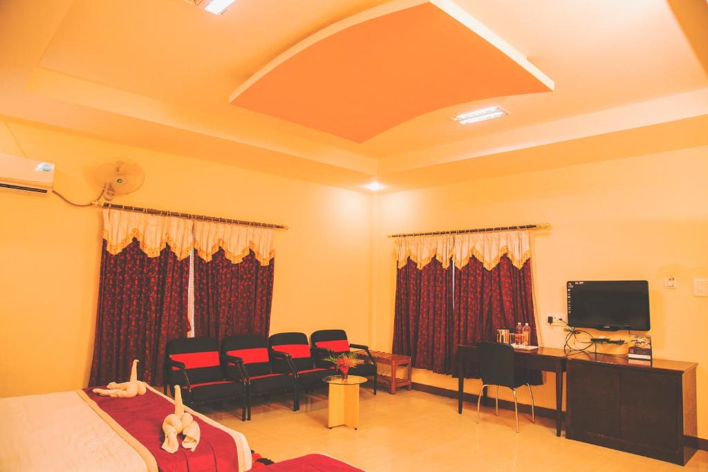 KSTDC Hotel Mayura Chalukya, Badami photo