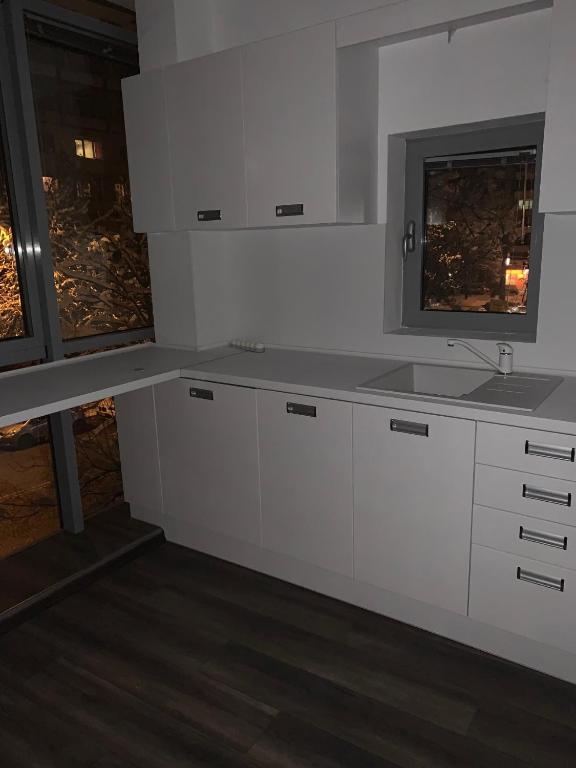 Lilia 2 Self-Check in apartment, near food and drink shop open until 10 pm and free parking area - Wohnung Mit Einem Schlafzimmer