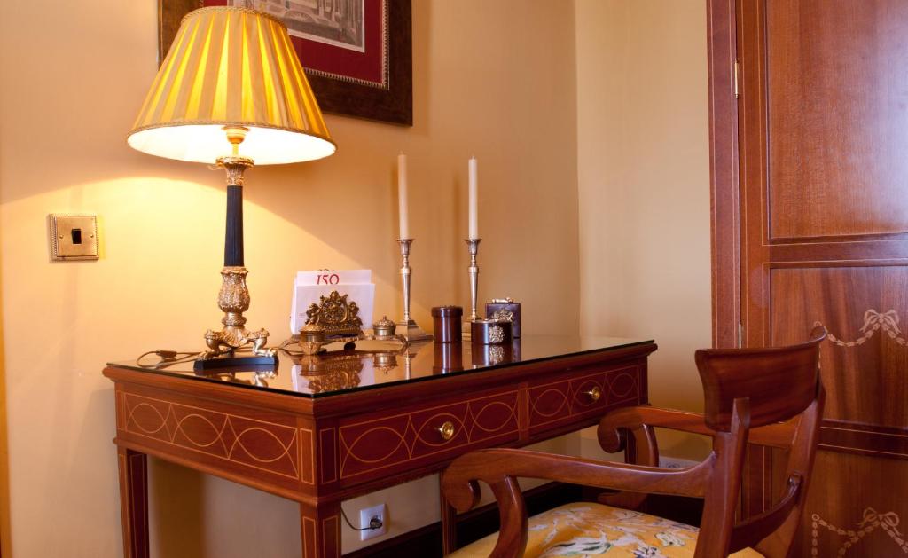 Hotel Inglaterra - Resim 22