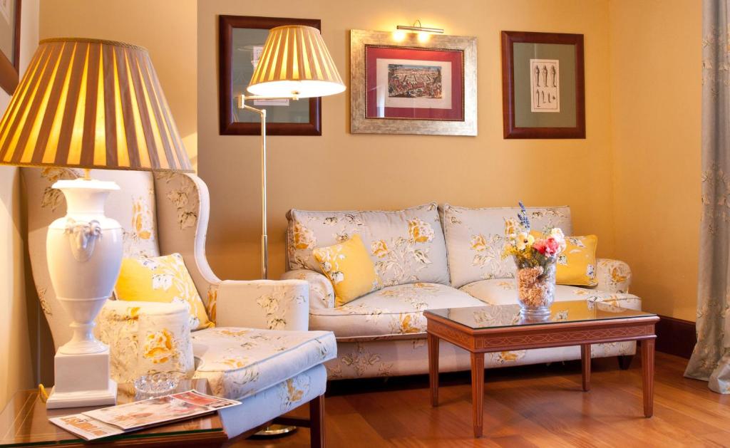 Hotel Inglaterra - Resim 13