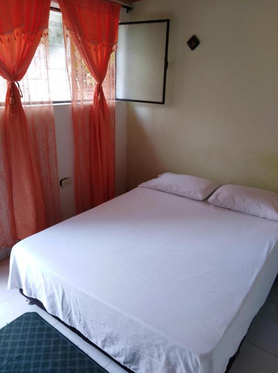Postel nebo postele na pokoji v ubytování Hotel B & C