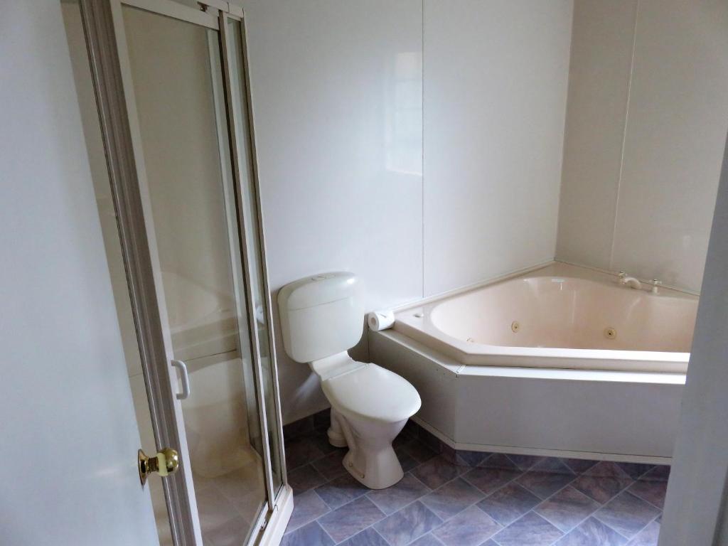 Admirals Motor Lodge - Resim 40