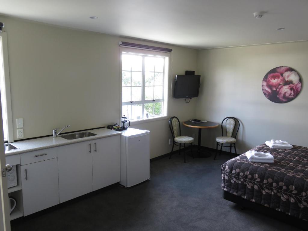 Admirals Motor Lodge - Resim 38