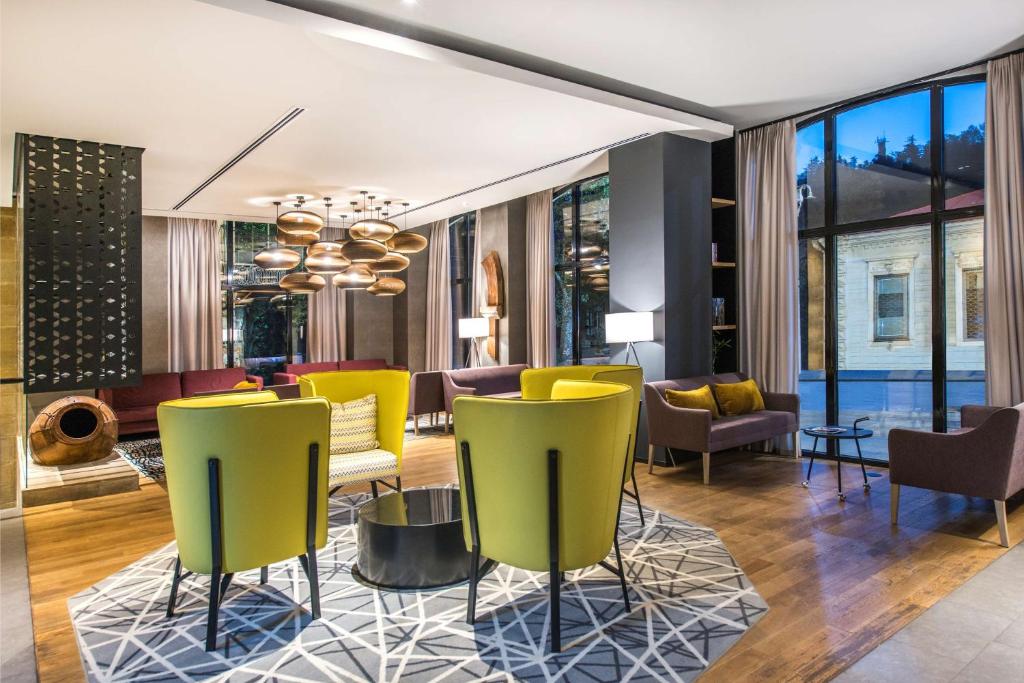 Posezení v ubytování Best Western Kutaisi City Center