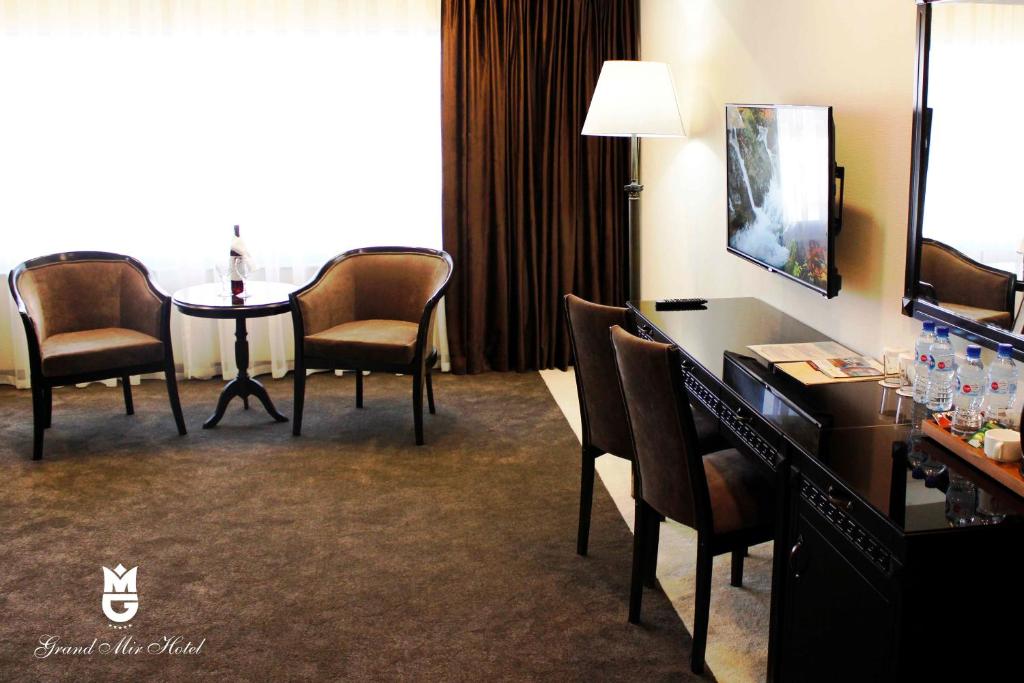 Grand Mir Hotel - Deluxe Doppelzimmer