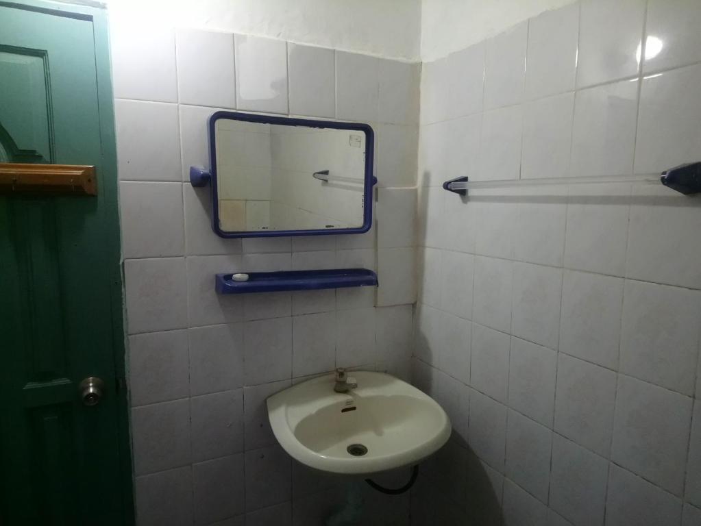 Koupelna v ubytování Diamond Star Guest House